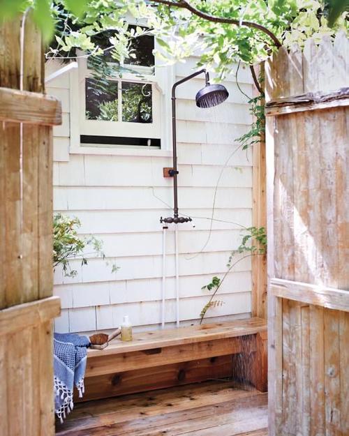 How to Design a Luxe Outdoor Shower Space | Wikilawn